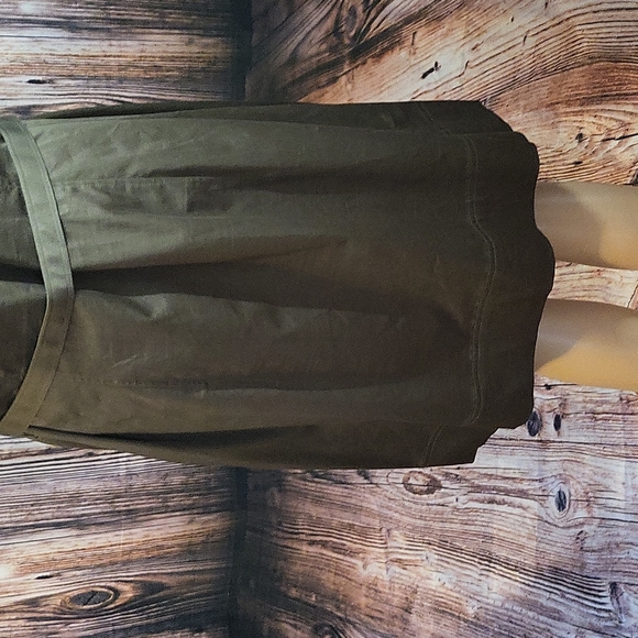 NWOT New York & Company Women's Puffed Sleeve Ruffle-V-Neck W/Belt Size 12 - Picture 11 of 14